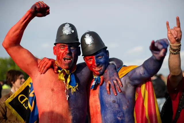 Wembley fans