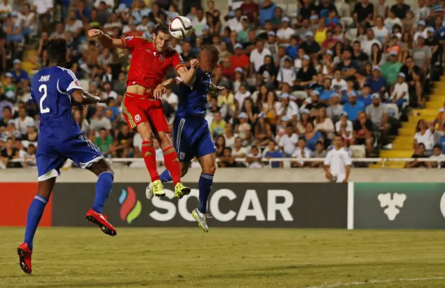 Gareth Bale scores