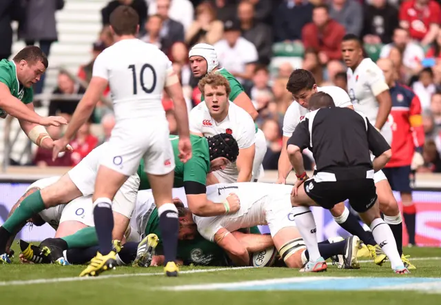 Paul O'Connell scores a try for Ireland