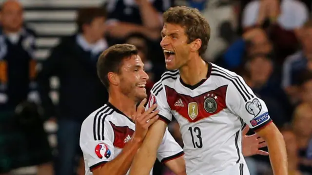 Thomas Muller celebrates