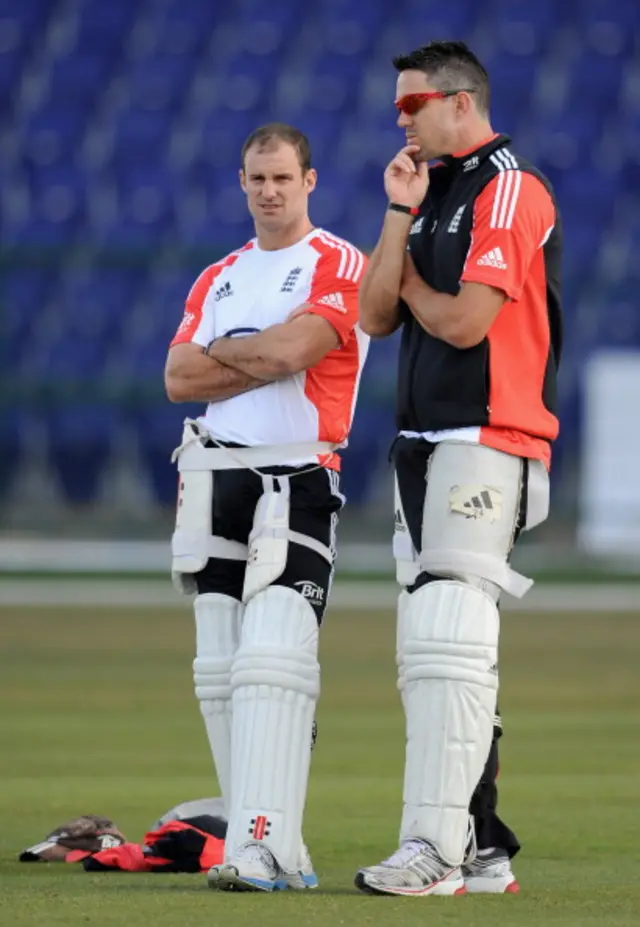 Andrew Strauss (left) Kevin Pietersen