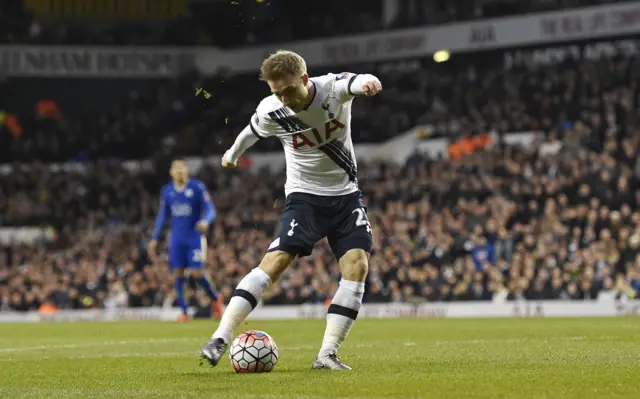 Christian Eriksen scores Tottenham's first goal