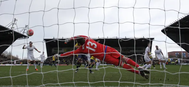 Kemar Roofe goal