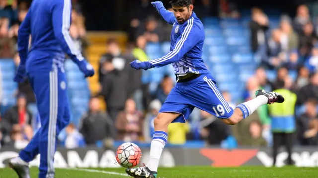 Diego Costa warms up