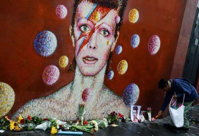 Bowie Mural