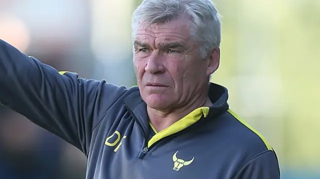 Oxford United assistant manager Derek Fazackerley