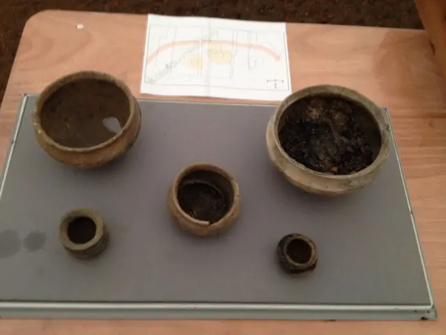 Bronze Age jars