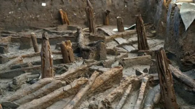 Posts of Bronze Age homes