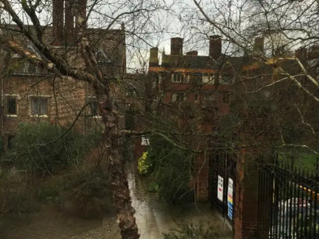 Cambridge college buildings