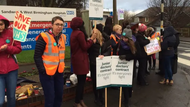 Sandwell Hospital picket line