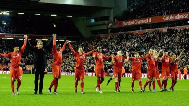 Klopp and West Brom thank the crowd after the West Brom match