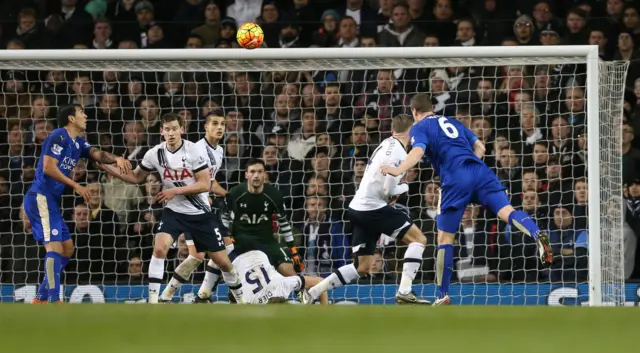 Robert Huth scores for Leicester