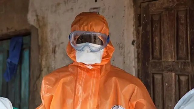 Health worker in Sierra Leone