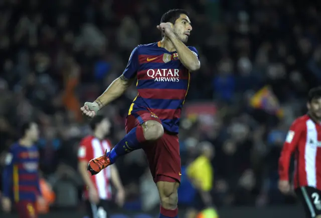 Luis Suarez celebrates