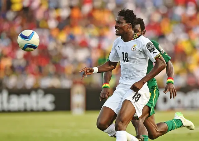 Ghana's defender Daniel Amartey (L)