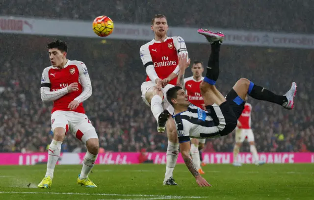 Aleksandar Mitrovic attempts a overhead kick