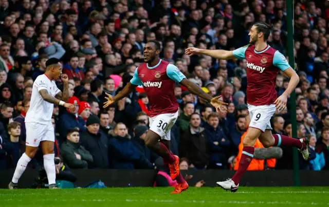 Michail Antonio celebrates