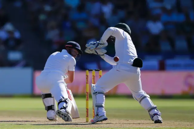 Jonny Bairstow misses the ball ahead of Quinto De Kock