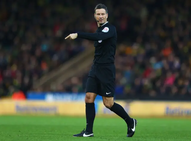 Referee Mark Clattenburg