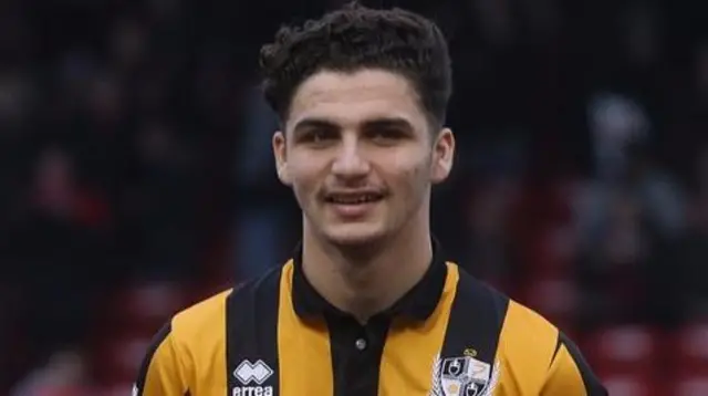 Ryan Inniss in Port Vale shirt