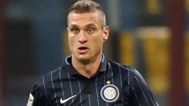 Nemanja Vidic playing for Inter