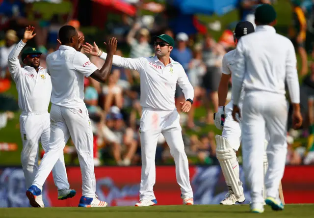 South Africa celebrate taking a wicket