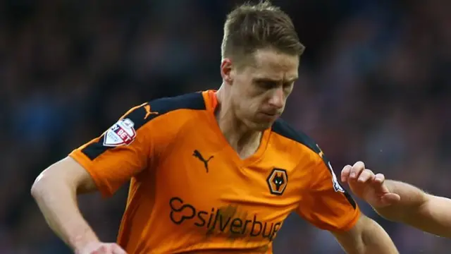 Wolves midfielder Dave Edwards