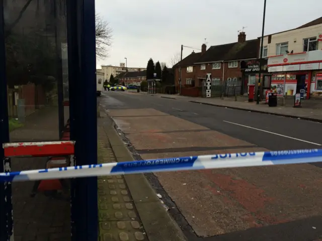 Tile Cross Road cordon