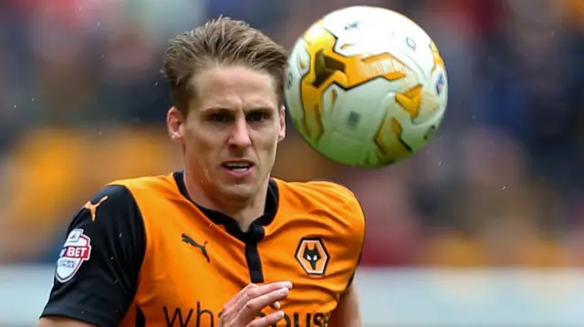 Wolves midfielder Dave Edwards