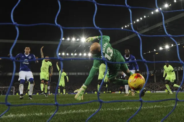 Manchester City v Everton