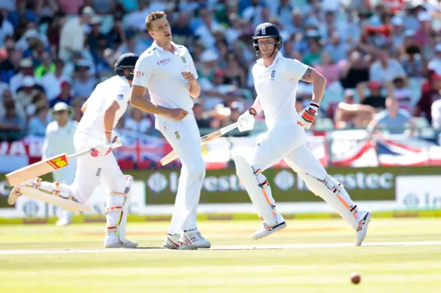 Morkel watches as England score runs