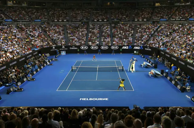 Angelique Kerber in action against Serena Williams