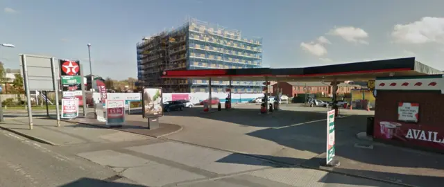 Texaco garage in Traffic Street