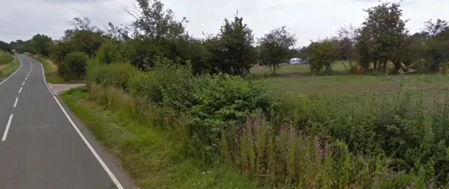 Gypsy/traveller site in Waltham on the Wolds