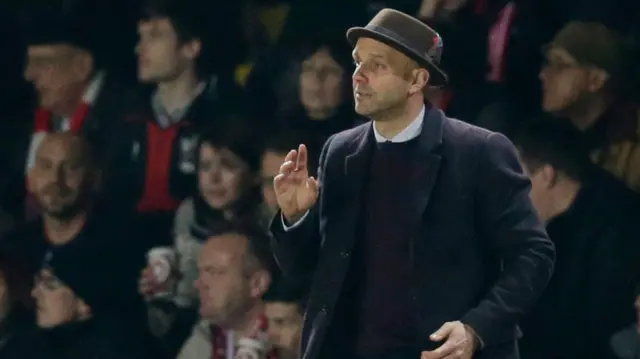 Paul Tisdale instructs