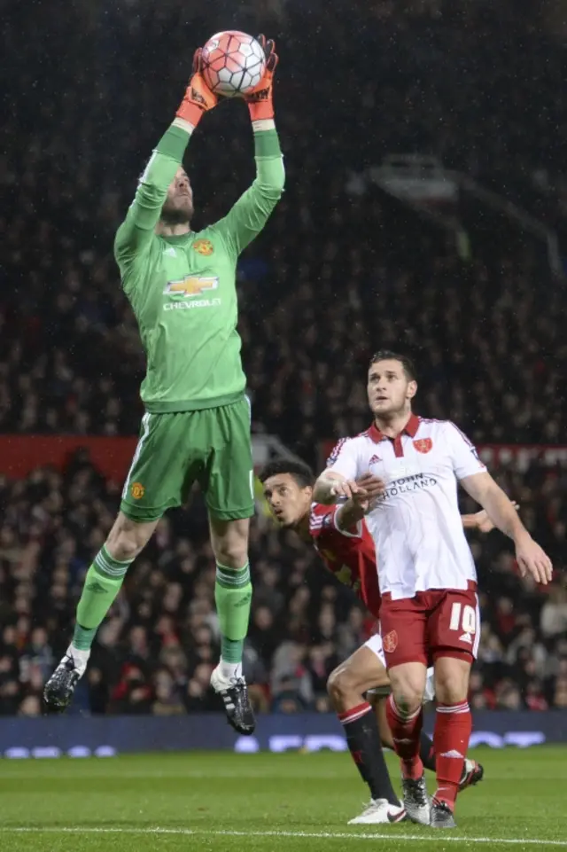 David de Gea claims possession