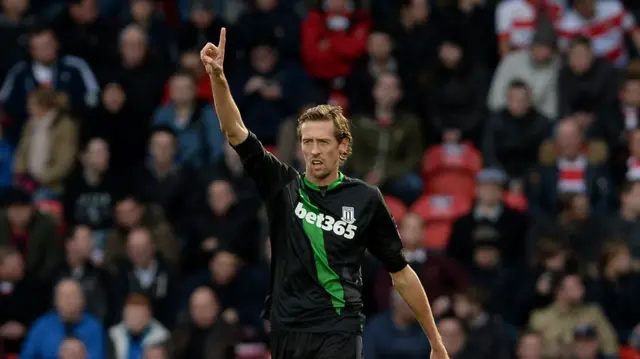 Peter Crouch celebrates