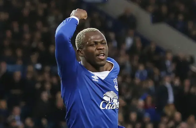 Arouna Kone celebrates