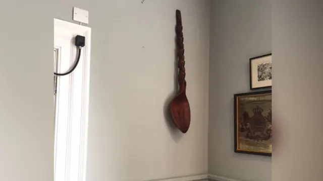 Hanging spoon