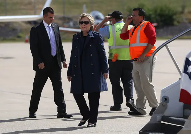 Clinton arrives for the debate