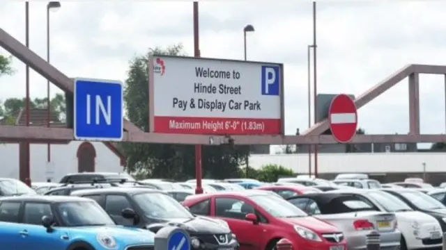 Entrance to Hinde Street car park