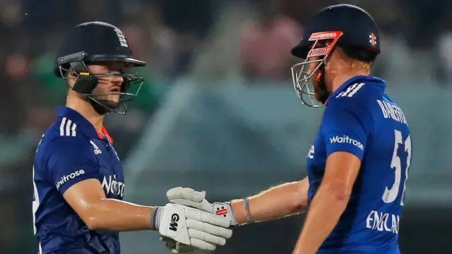 Jonny Bairstow congratulates Ben Duckett on his 50