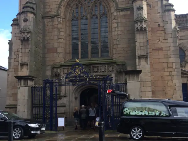 Gordon Guthrie's family heading into Derby Cathedral