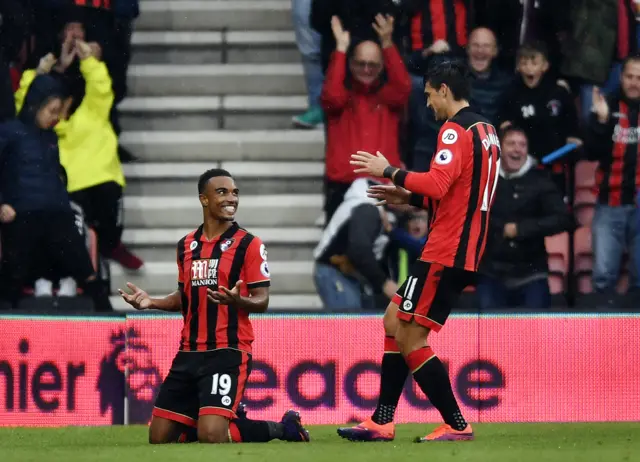 Junior Stanislas second goal