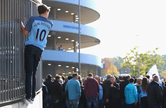 Sergio Aguero fans