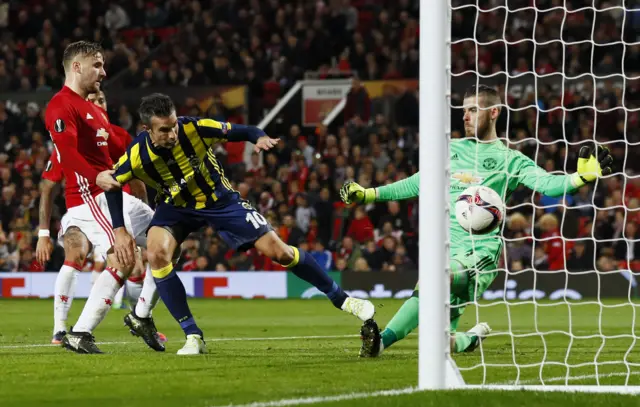 Robin van Persie scores