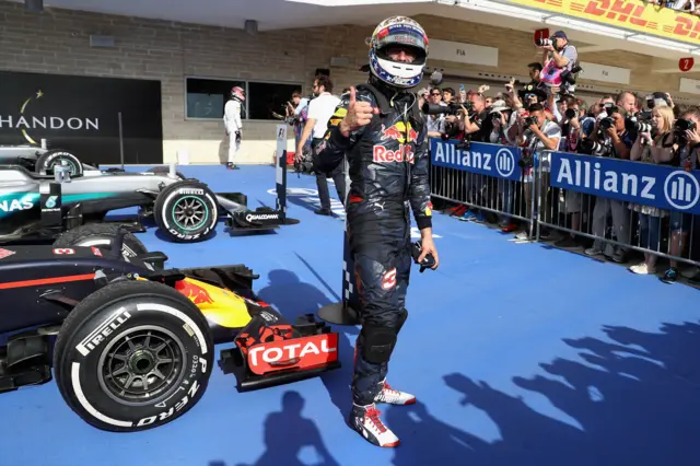 Ricciardo celebrates