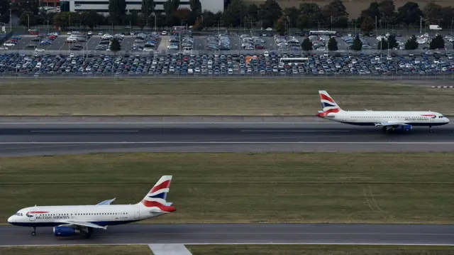 Heathrow planes