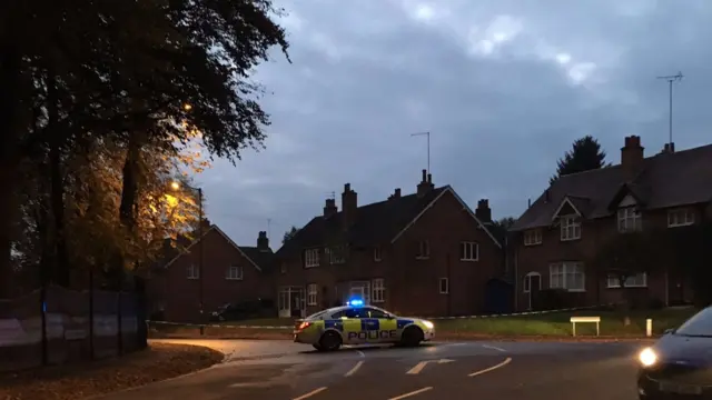 Police close Raddlebarn Road in Selly Oak