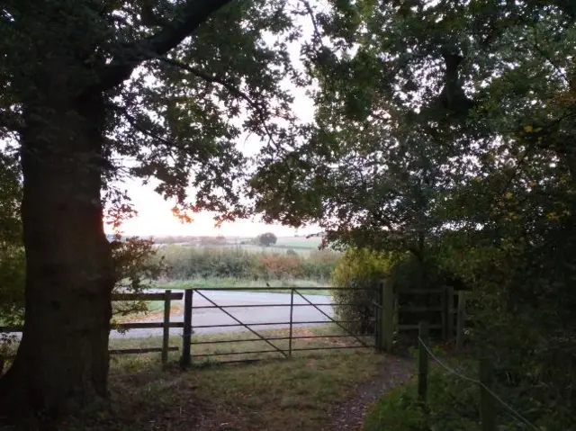 Photo of a gate looking out onto fields in Glapthorne in Northamptonshire